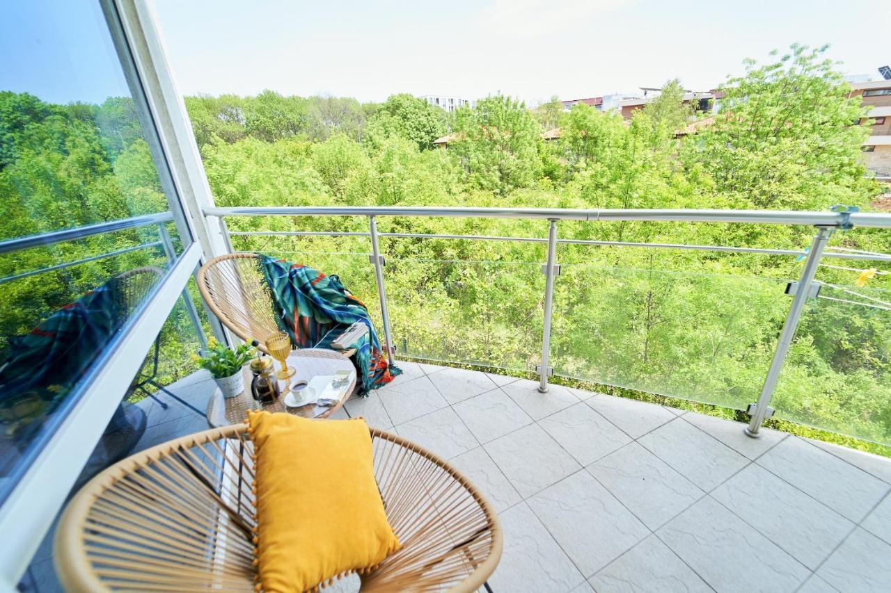 Design Studio In Atlantis Resort&Spa, Burgas Airport Bagian luar foto