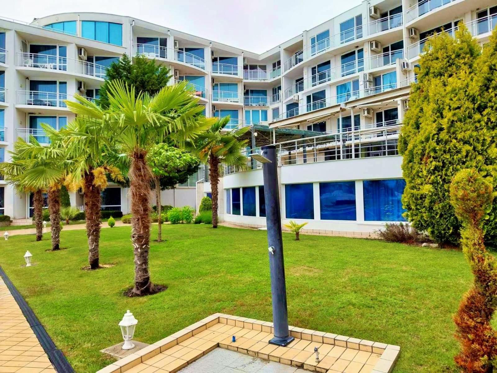 Design Studio In Atlantis Resort&Spa, Burgas Airport Bagian luar foto