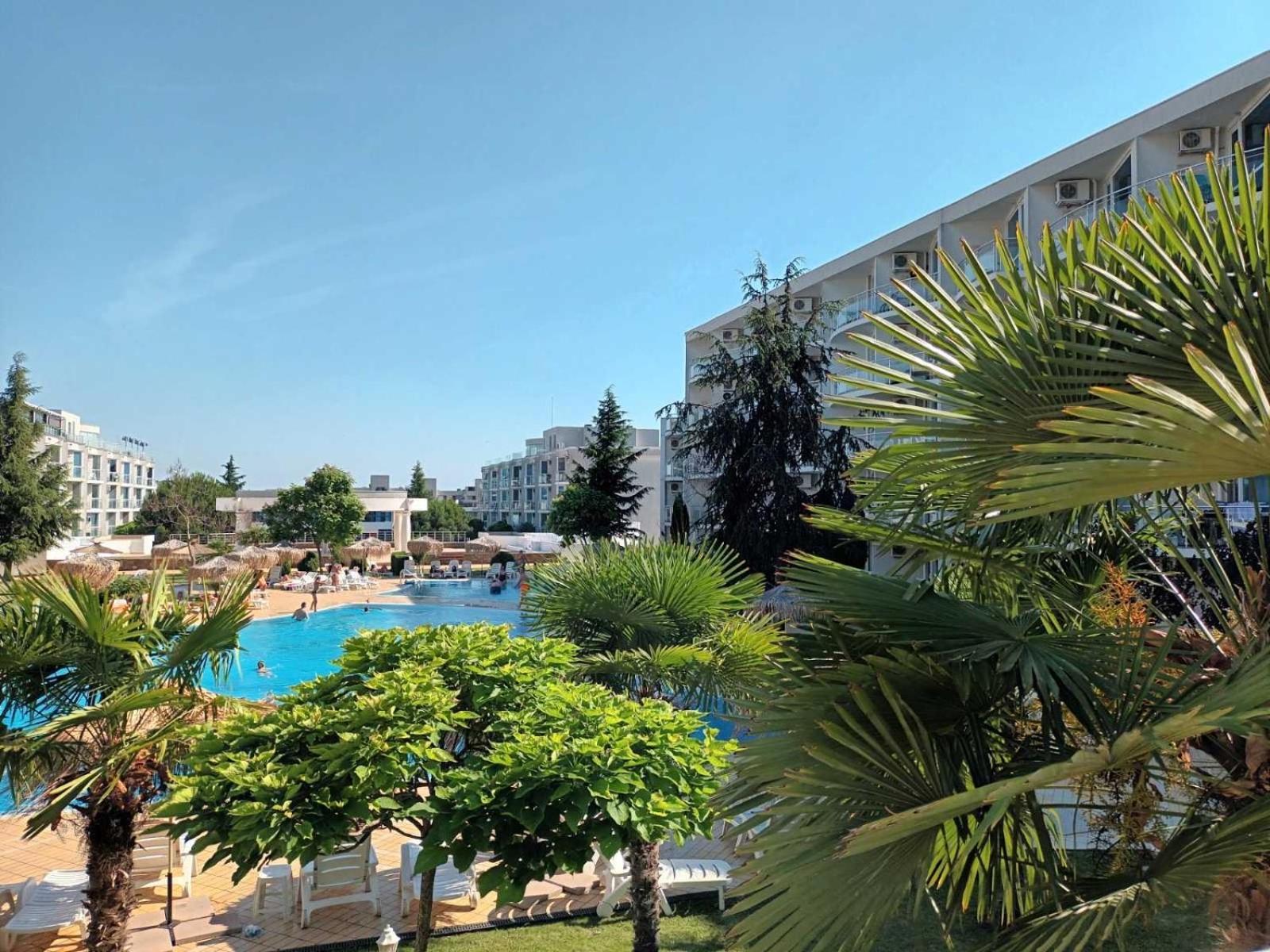 Design Studio In Atlantis Resort&Spa, Burgas Airport Bagian luar foto